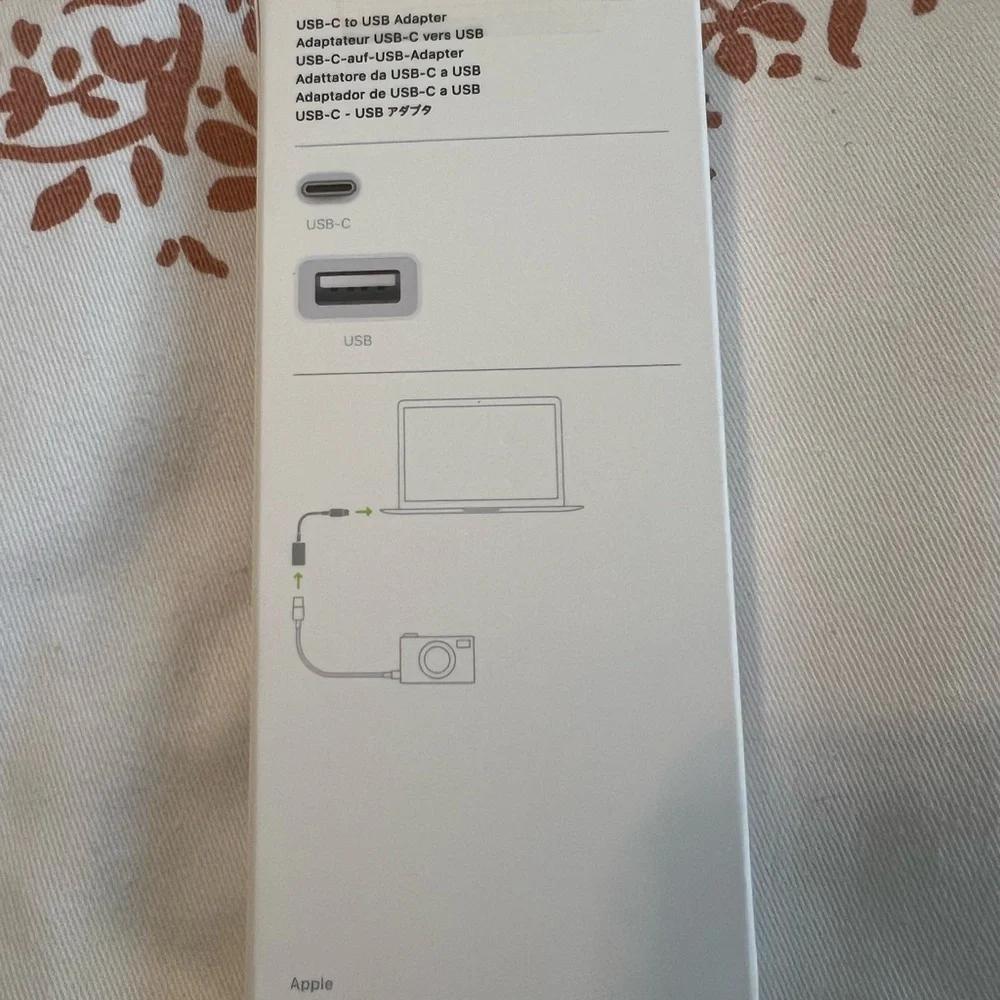 NIB APPLE USB to USB-C Adapter